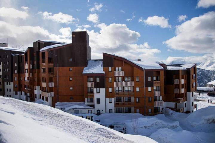 Apartamento para 4 personas, con jardín y vistas, Se admiten mascotas en Huez