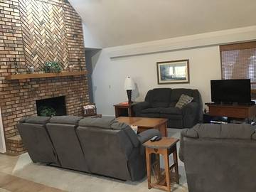 Vacation House for 14 Guests in Ozark Mountains, Oklahoma, Picture 2