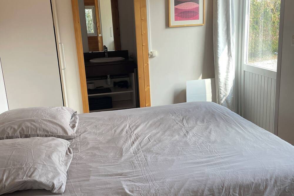 Chalet 8 climatisé 2 suites parentales in Amance, Parc naturel régional de la Forêt d'Orient
