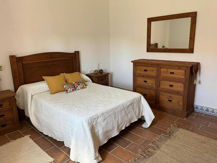 Casa rural para 12 personas, con piscina además de jardín y terraza, Se admiten mascotas en Vega del Guadalquivir - 3