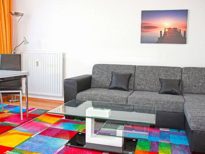 Ferienwohnung für 4 Personen, mit Terrasse und Seeblick in Heiligenhafen - 2