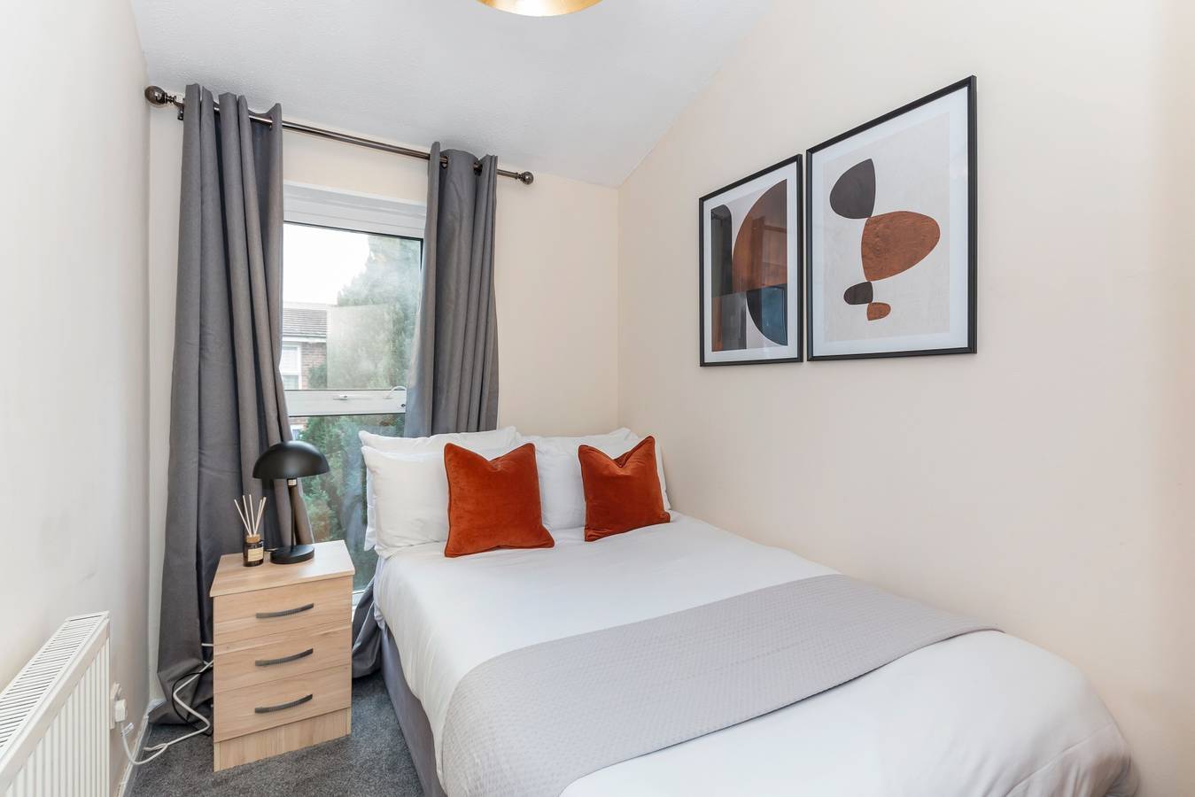 House - Sleeps up to 10 & Free Parking in Greenwich, London