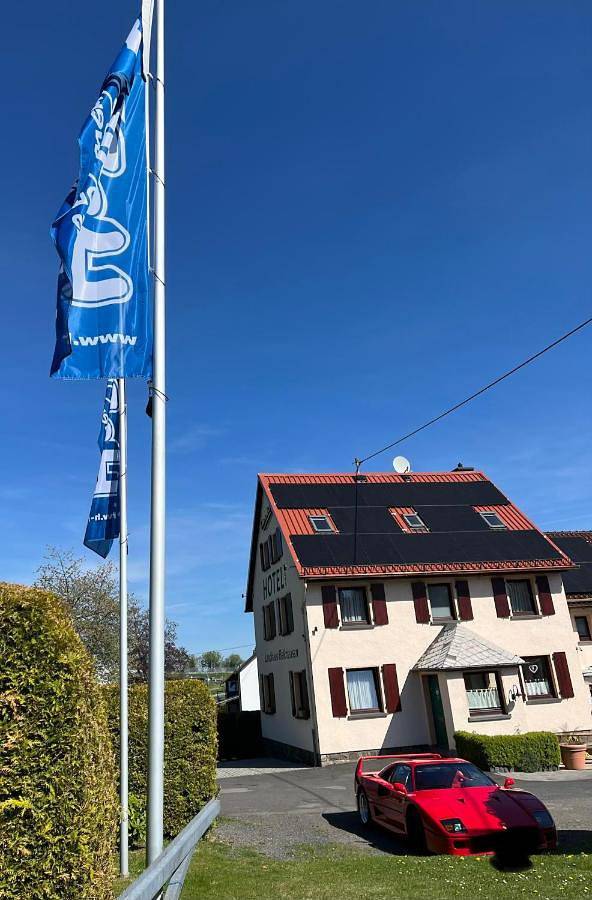 Hotel für 2 Personen, mit Garten und Ausblick am Nürburgring - 2