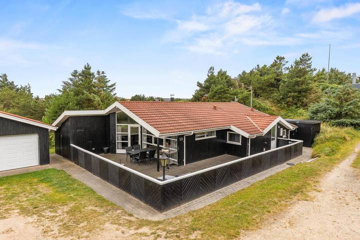 Ferienhaus für 6 Personen, mit Whirlpool und Terrasse sowie Sauna in Vejers Strand
