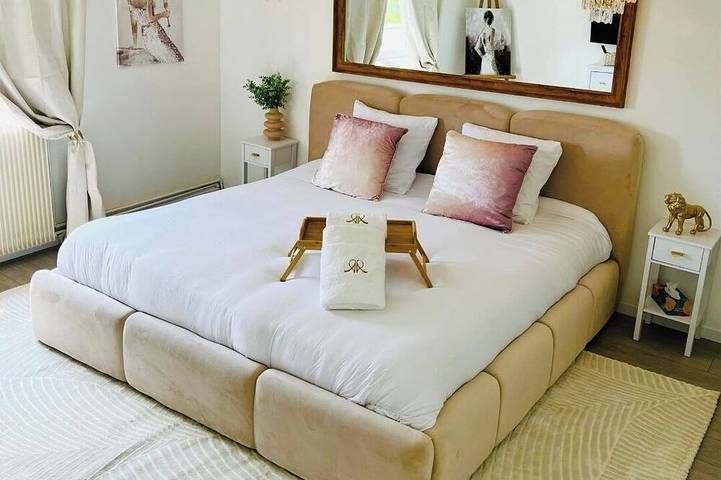 Location de vacances pour 5 personnes, avec Jacuzzi ainsi que Terrasse et Sauna à Feignies