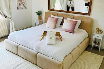 Gîte pour 5 personnes, avec jacuzzi ainsi que sauna et terrasse à Feignies