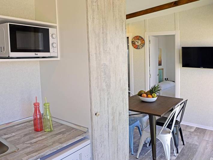 Camping Alannia Costa Blanca - Bungalow 2 personas - Habana - Capacidad 2 personas in Crevillente, Provincia de Alicante