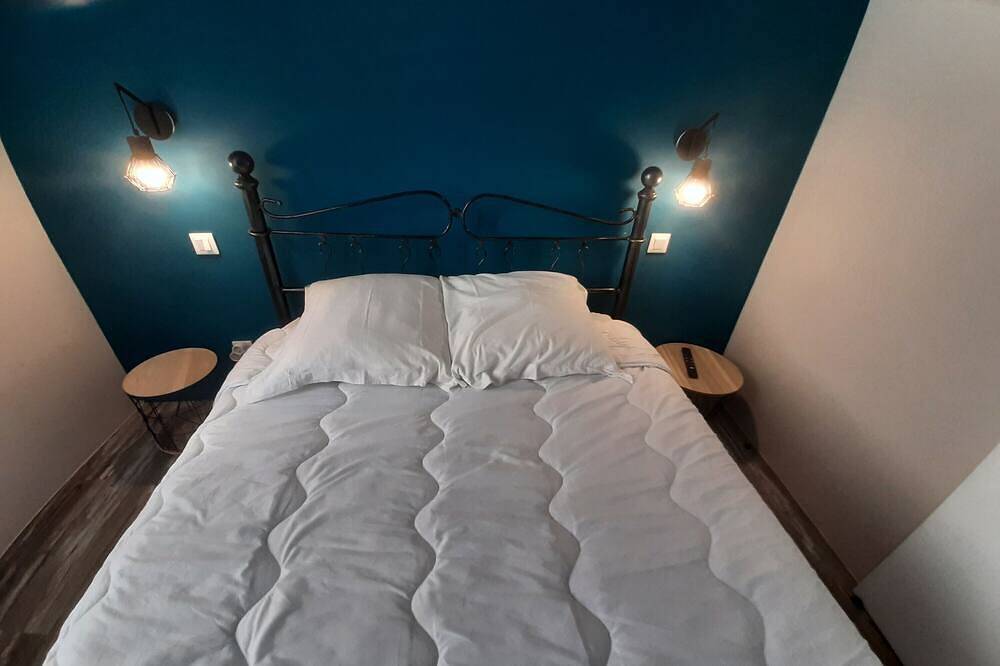 Apartamento entero, Apartamento '105 - T2 Cosy' con Wi-Fi y Aire Acondicionado in Bourg-Saint-Andéol, Privas