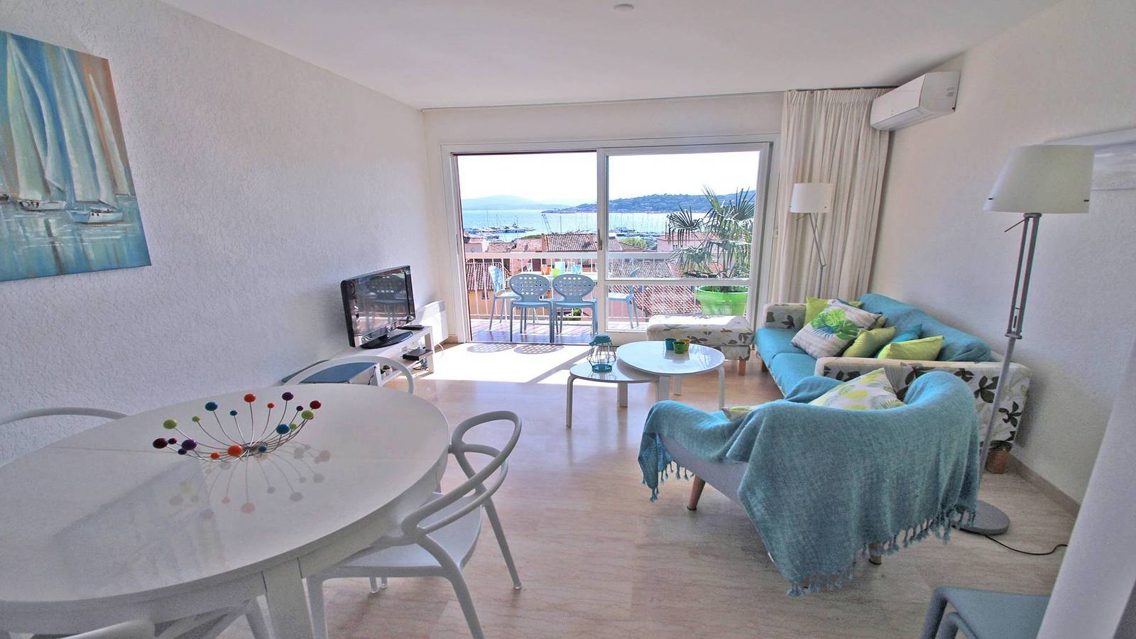 Geheel vakantieappartement, Vakantieappartement voor 5 personen met terras in Sainte-Maxime, Draguignan en omgeving