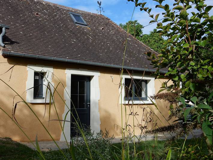 Gîte pour 4 personnes, avec terrasse et jardin