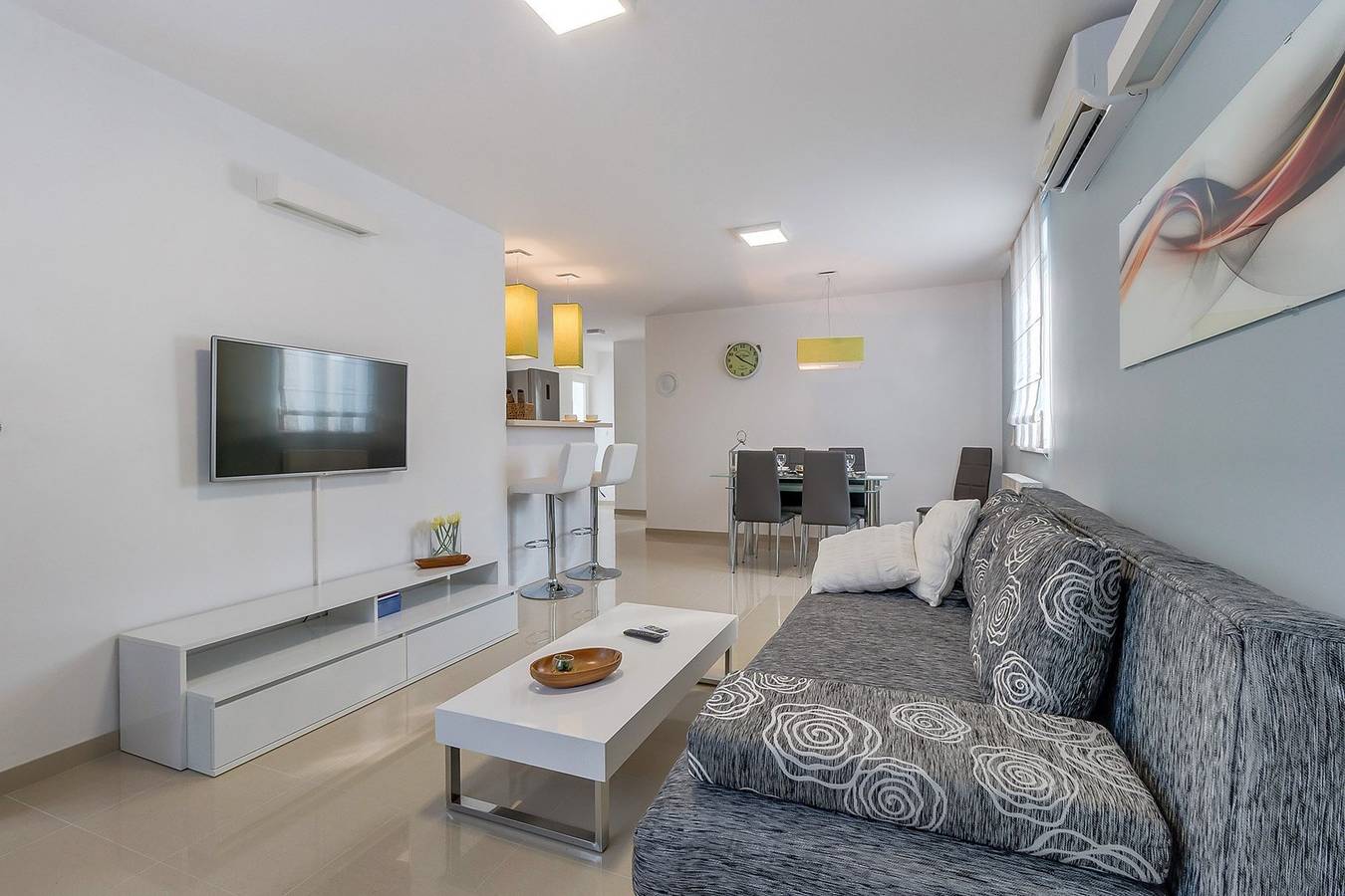 Ganze Wohnung, Das Apartment Ema befindet sich in Mali Lošinj, nicht weit vom Sandstrand entfernt, der sich in der Čikat-Bucht, ideal fur 2-4 personen in Mali Lošinj, Lošinj