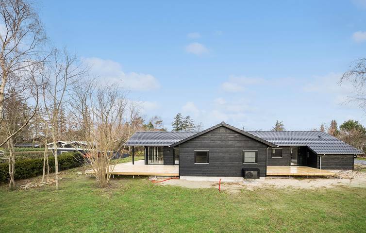 Ferienhaus für 8 Personen, mit Terrasse und Garten in Tisvilde