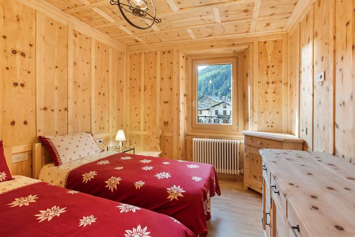 Ganze Wohnung, Ferienwohnung "Casa Cecilia tra Bormio e Livigno" mit Bergblick und Balkon in Isolaccia, Valdidentro