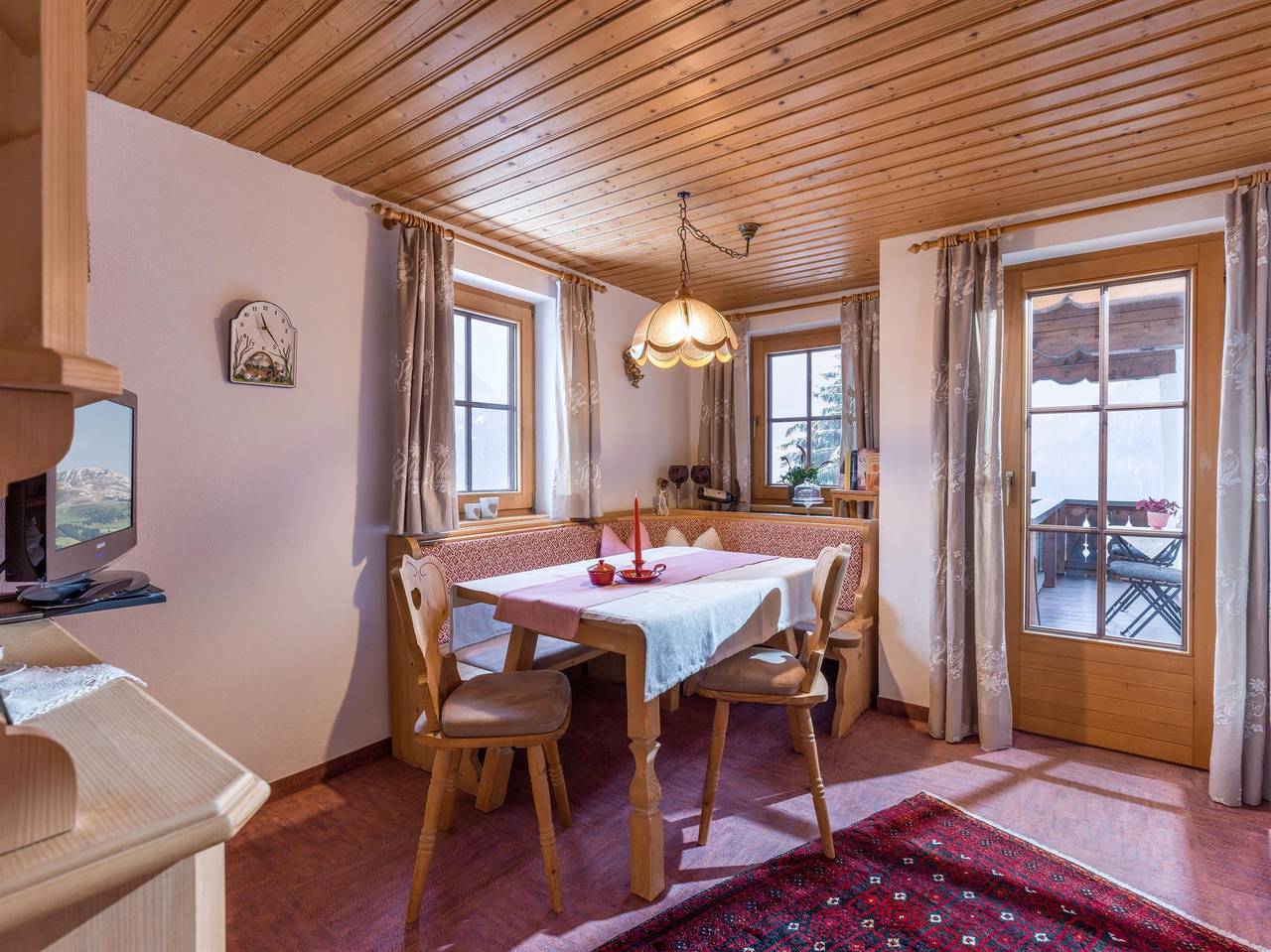 Ganze Ferienwohnung, Apartment Ahorn in Tuxer Alpen, Finkenberg