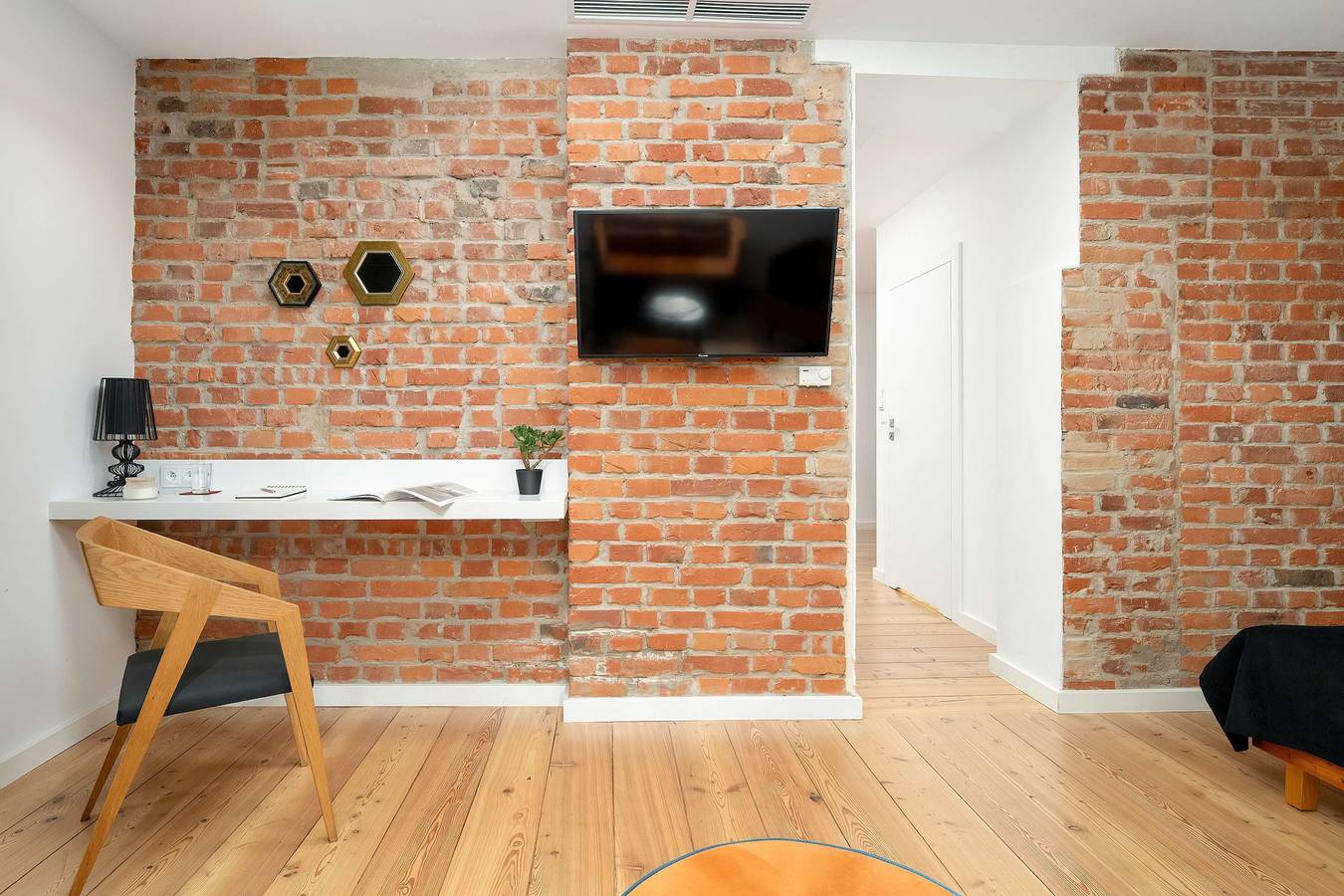 Studio entier, Kramarska 9 Poznań | Schoeps Residence | Spacious Studio near the Old Market Square | Remote Work in Poznań, Grande Pologne