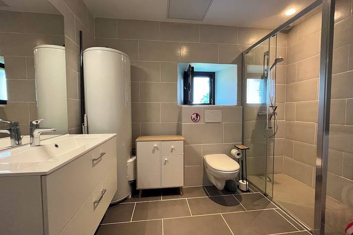 Location de vacances pour 4 personnes, avec terrasse et jardin à Naucelles - 3