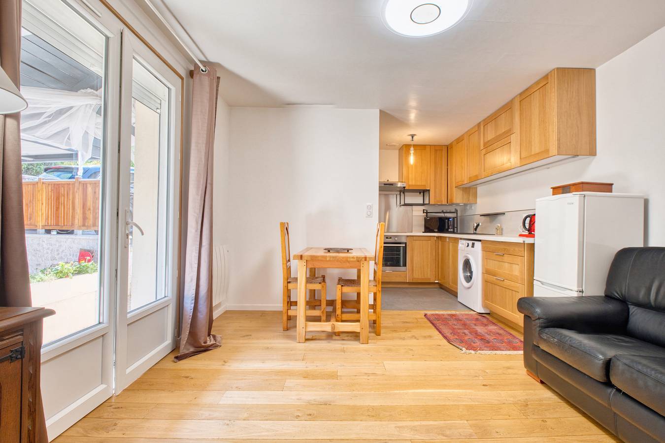Appartement entier, Appartement "Olympe" avec terrasse privée, jardin privé et Wi-Fi in Périgueux, Périgord Blanc