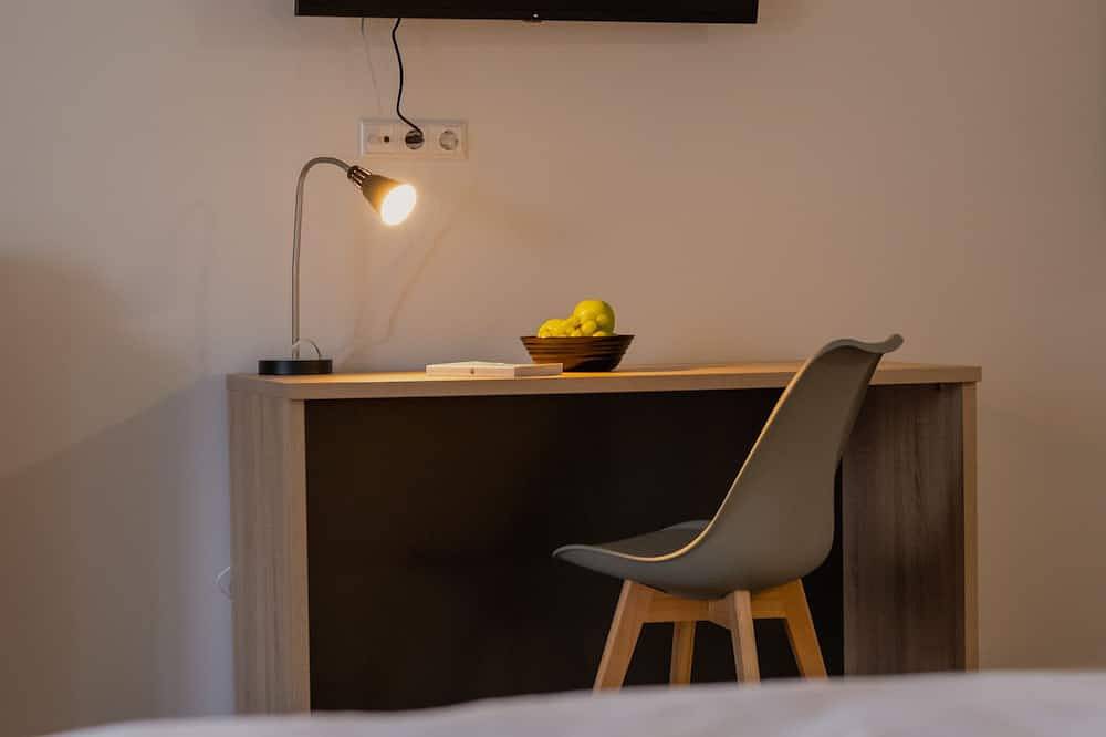 Ganze Wohnung, Doppelzimmer French - Apartment 2P. / Oder als 1P. in Neuss, Düsseldorf und Umgebung