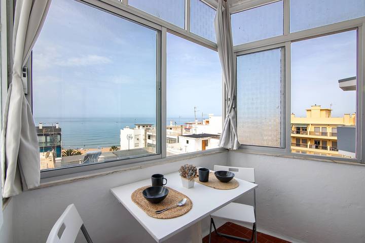 Appartement entier, Appartement 'T1 Vue Mer' avec Vue Mer, Wi-Fi et Climatisation in Cavacos, Quarteira