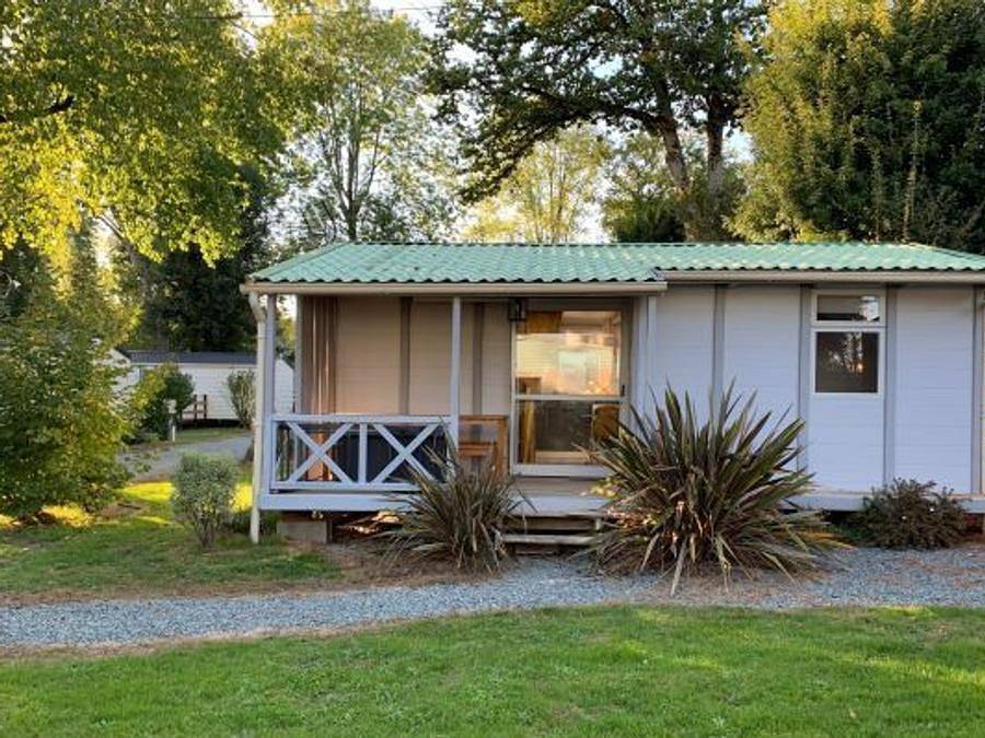 Flower Camping Côté Lac - Chalet 4 persons - Comfort in Verruyes, Deux-Sèvres