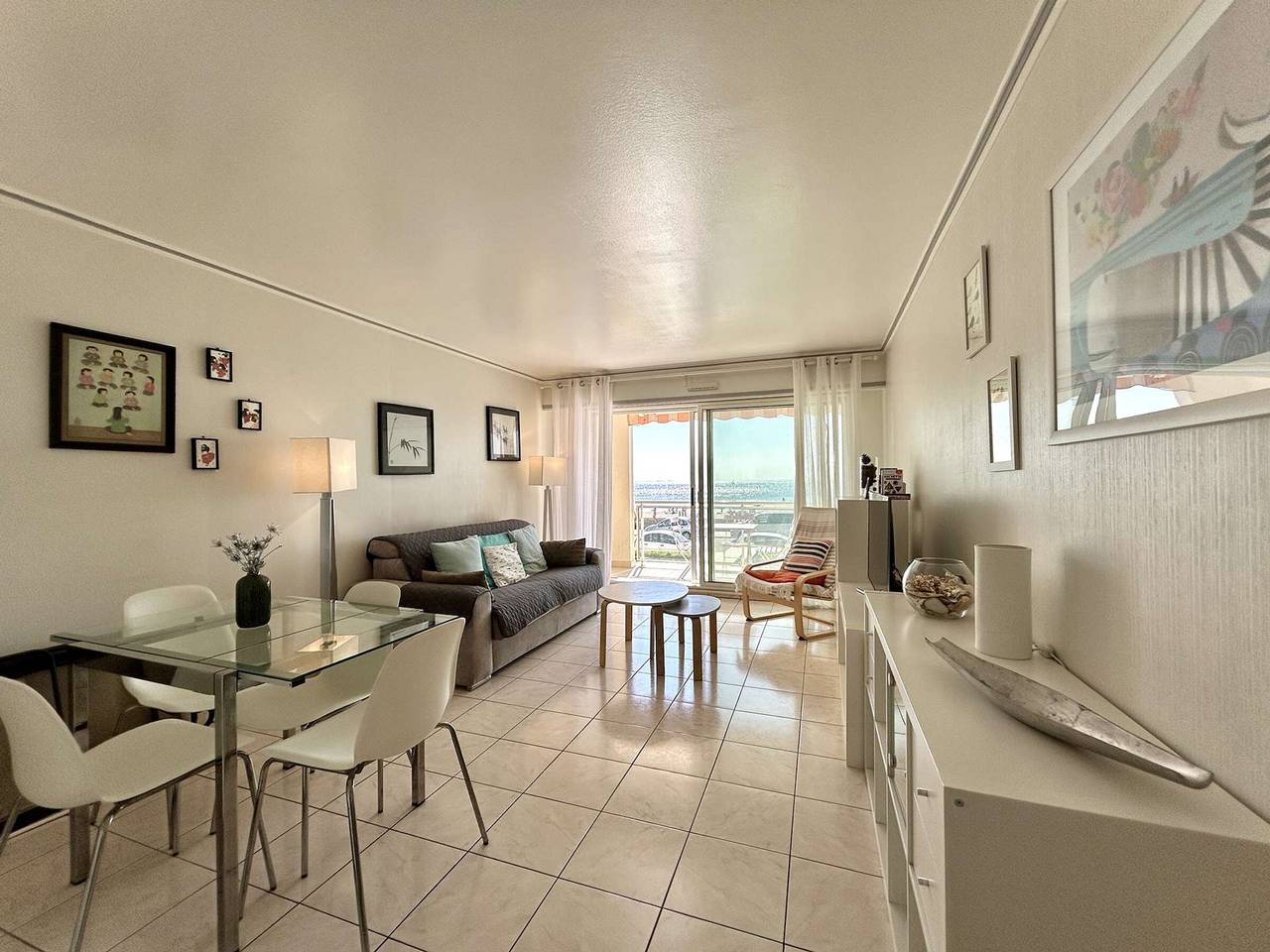 Appartement entier, Appartement T2 traversant face à la mer avec terrasse et garage à Pornichet, proche Casino in Pornichet, Côte d'Amour