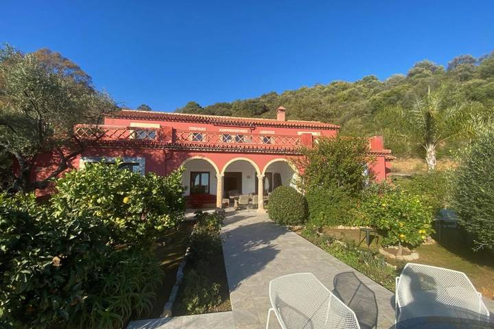 Casa rural para 6 personas, con vistas además de piscina y jardín en Gaucín - 3