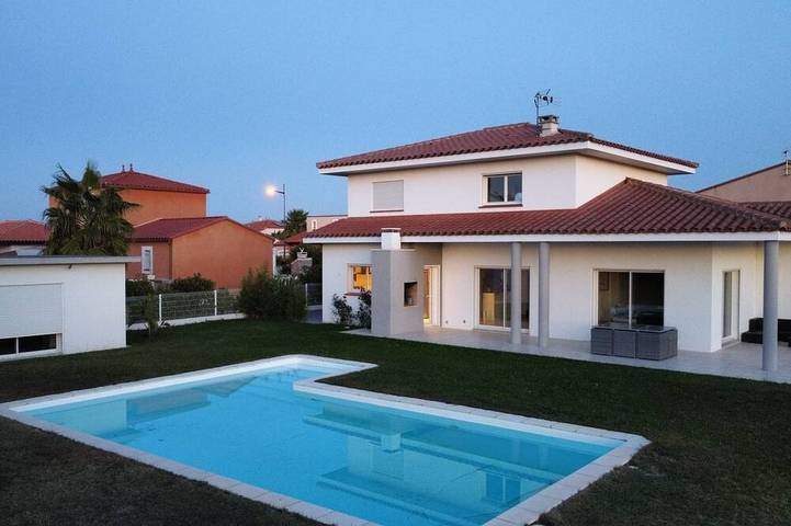 Location de vacances pour 10 personnes à Pollestres