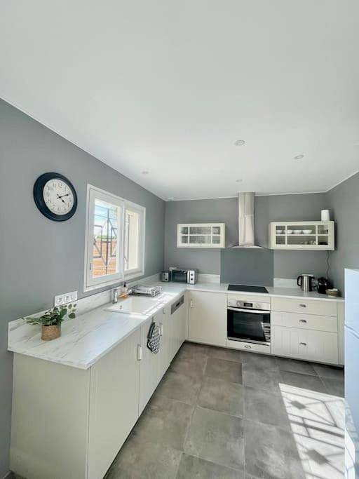 Location de vacances pour 6 personnes, avec vue et jardin à Pomerol - 2