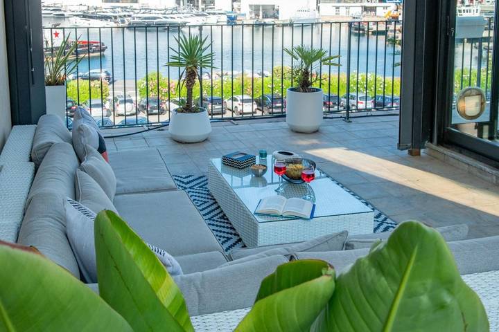 Ferienwohnung für 6 Personen, mit Terrasse und Ausblick in Savona