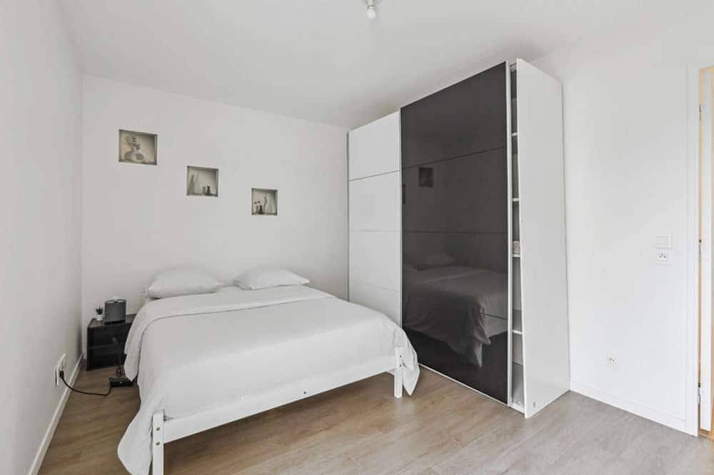 Apartamento entero, Chic apart with terace and parking in Ruan, Región de Rouen