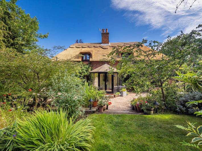 Holiday home for 14 people, with garden in Wroxham