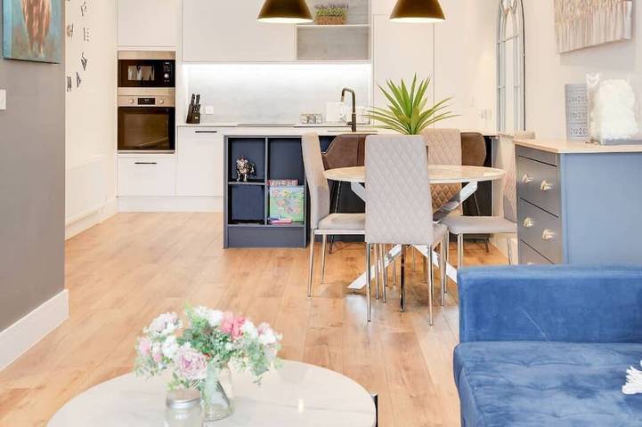 Apartment for 3 people, with pets in Southend-on-Sea