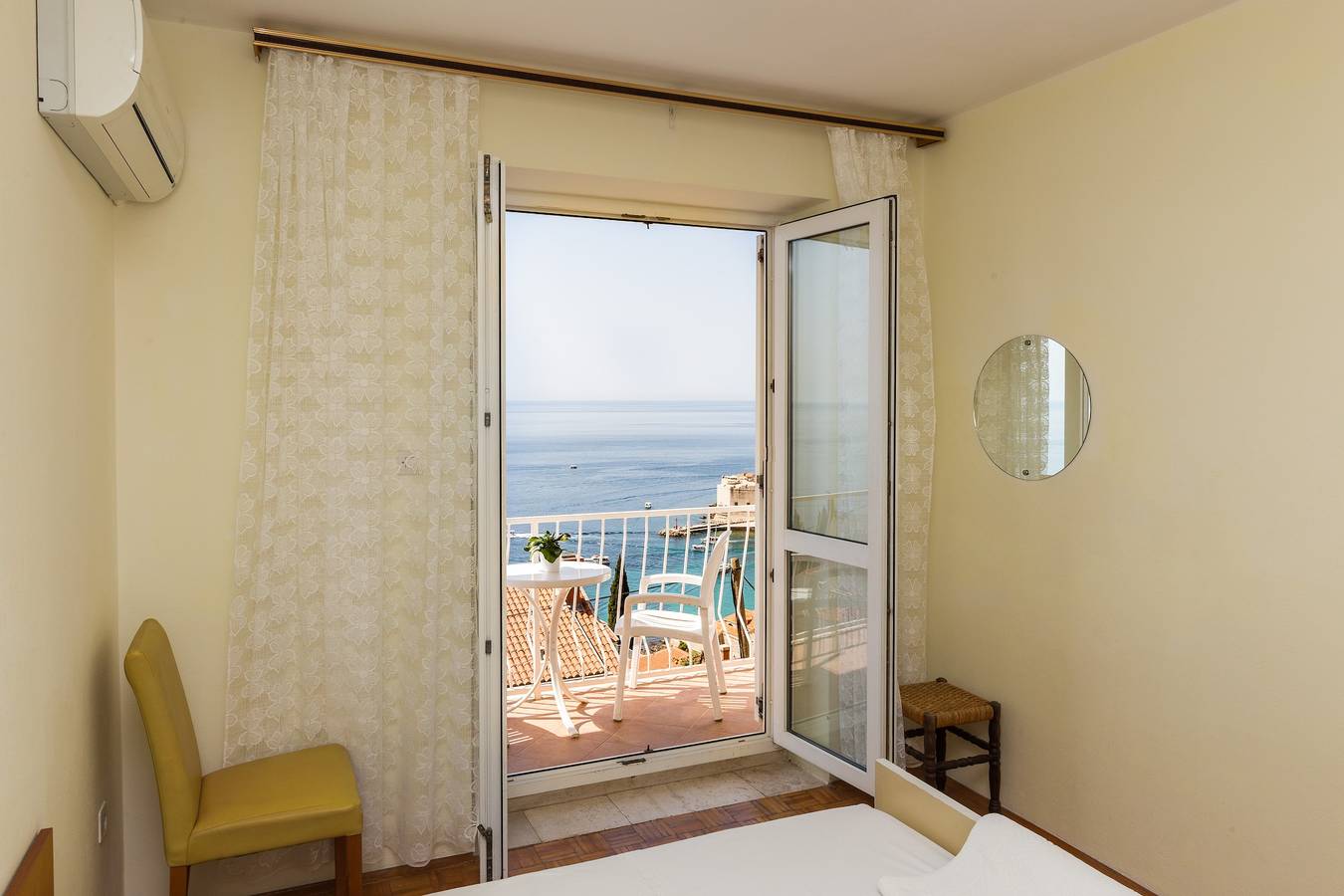 Ganze Wohnung, Ferienwohnung für 2 Personen mit Balkon in Dubrovnik, Grad Dubrovnik
