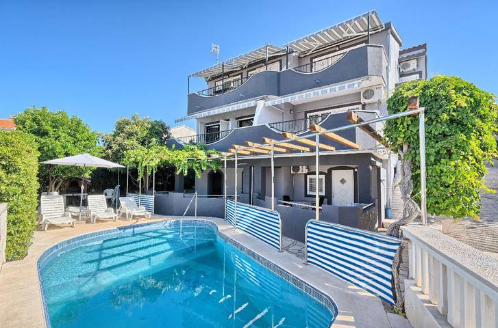 Appartement de vacances pour 2 personnes, avec terrasse, animaux acceptés