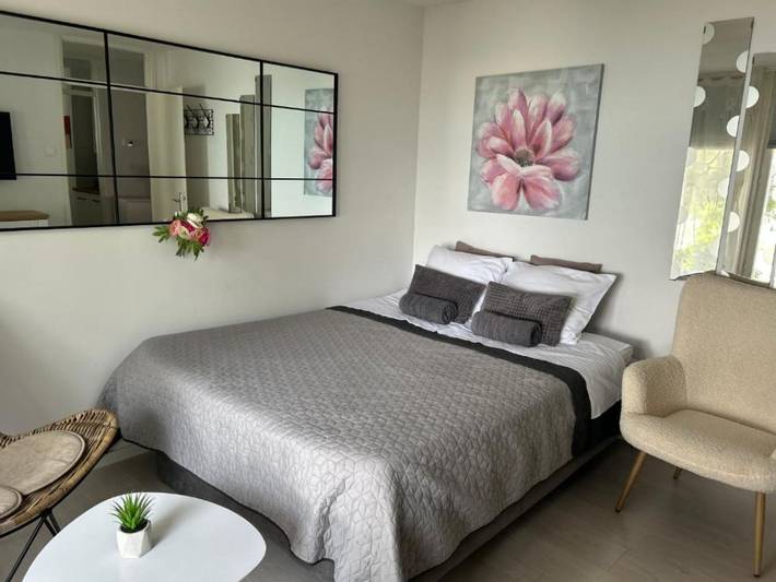 Ferienhaus für 4 Personen, mit Terrasse und Whirlpool sowie Garten, kinderfreundlich in Starigrad Paklenica - 3