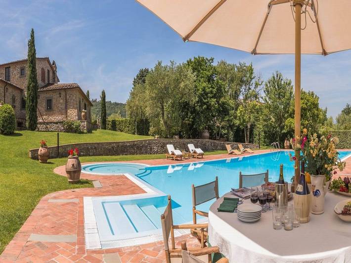 Ferienvilla "Angelo" mit Infinity-Pool in Monsummano Terme, Provincia di Pistoia