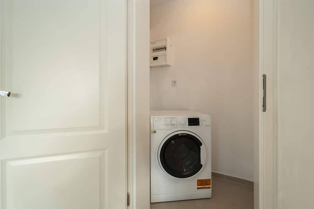 Ganze Wohnung, Helle Wohnung mit Terrasse in Billstedt, Hamburg