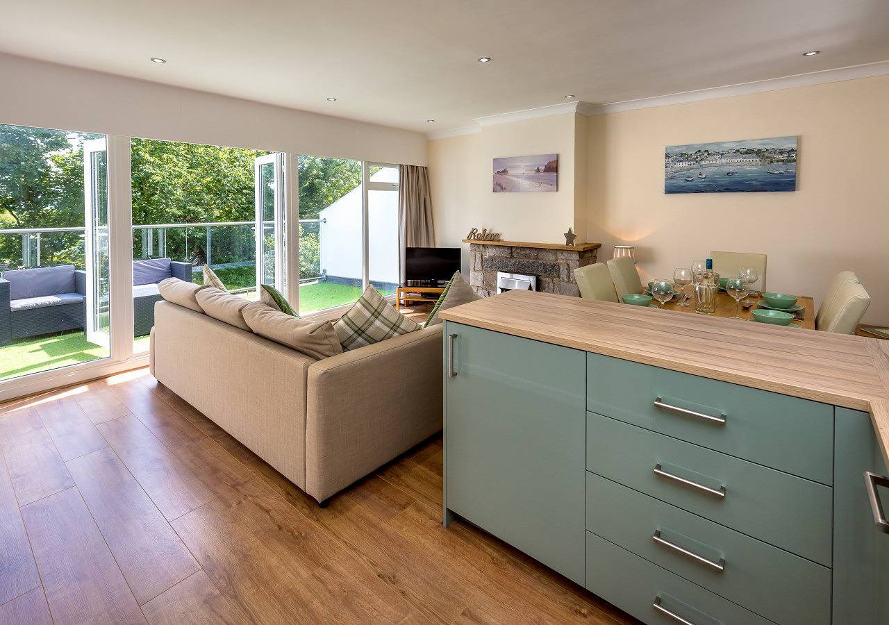 5 Glyn y Marian in Llanbedrog, Gwynedd