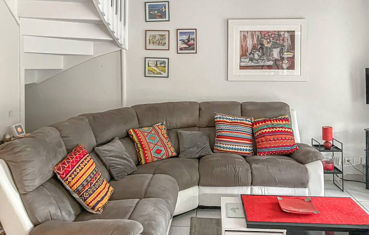 Reizende 2-Zimmer-Wohnung mit Pool, Terrasse und 1,5 km zum Strand in La Ciotat, Marseille und Umgebung