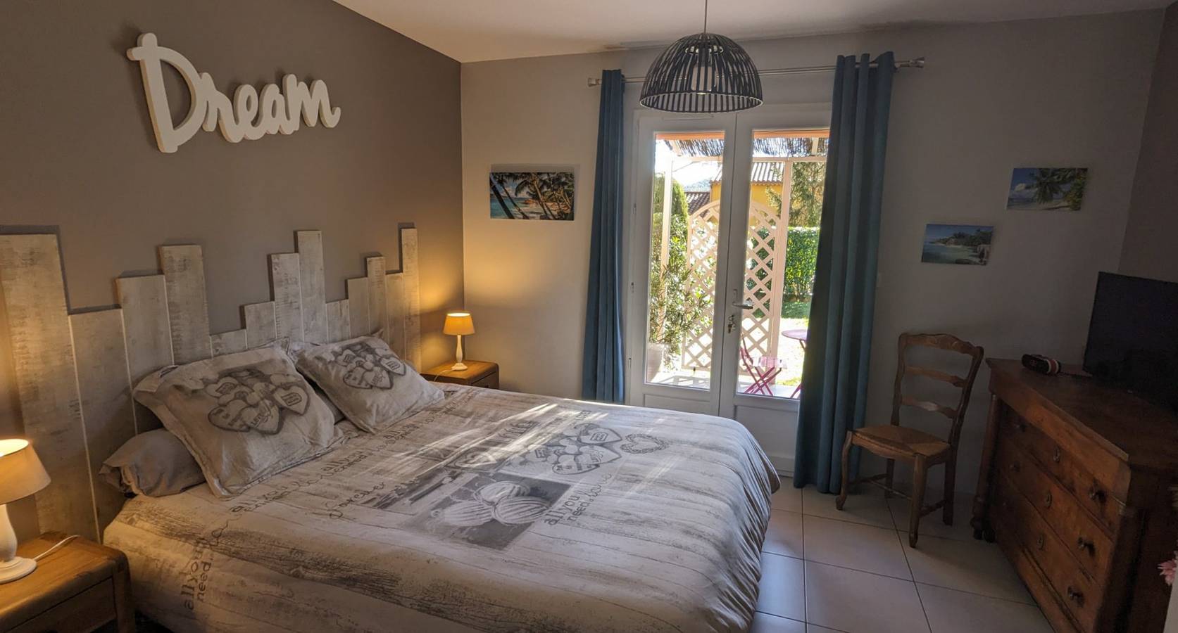 Chambre d'hôtes le Clos des Fontaines - Chambre in Pernes-les-Fontaines, Parc naturel régional du Mont-Ventoux