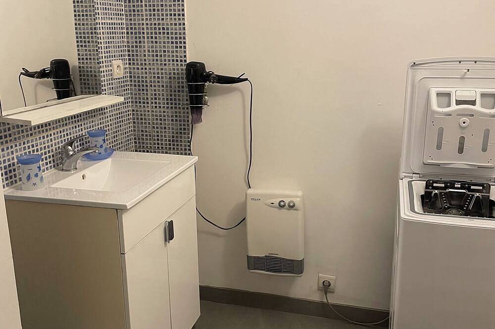 Appartement entier, Joli  T2 Pays Basque  pour vacances ou cures proximité Cambo les Bains (10mm) in Hasparren, Région de Bayonne