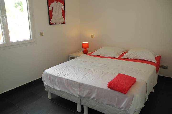 Appartement entier, 2 apparts 80 m²  loués ensemble ou séparément, 5+7 pers , jardin 900 m², piscine in Saint-Florent, Région de Calvi