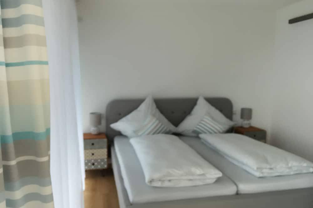 Gemütlicher, Bungalow mit traumhafter Panorama-Aussicht auf   \nalpen und See. in Hagnau am Bodensee, Obersee (Bodensee)