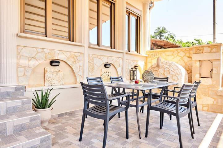 Ferienhaus für 8 Personen, mit Balkon und Whirlpool in Chania - 4