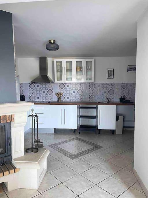 Gîte pour 4 personnes, avec jardin et vue à Saint-Priest-en-Jarez - 2