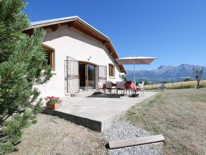 Gîte pour 5 personnes, avec jardin