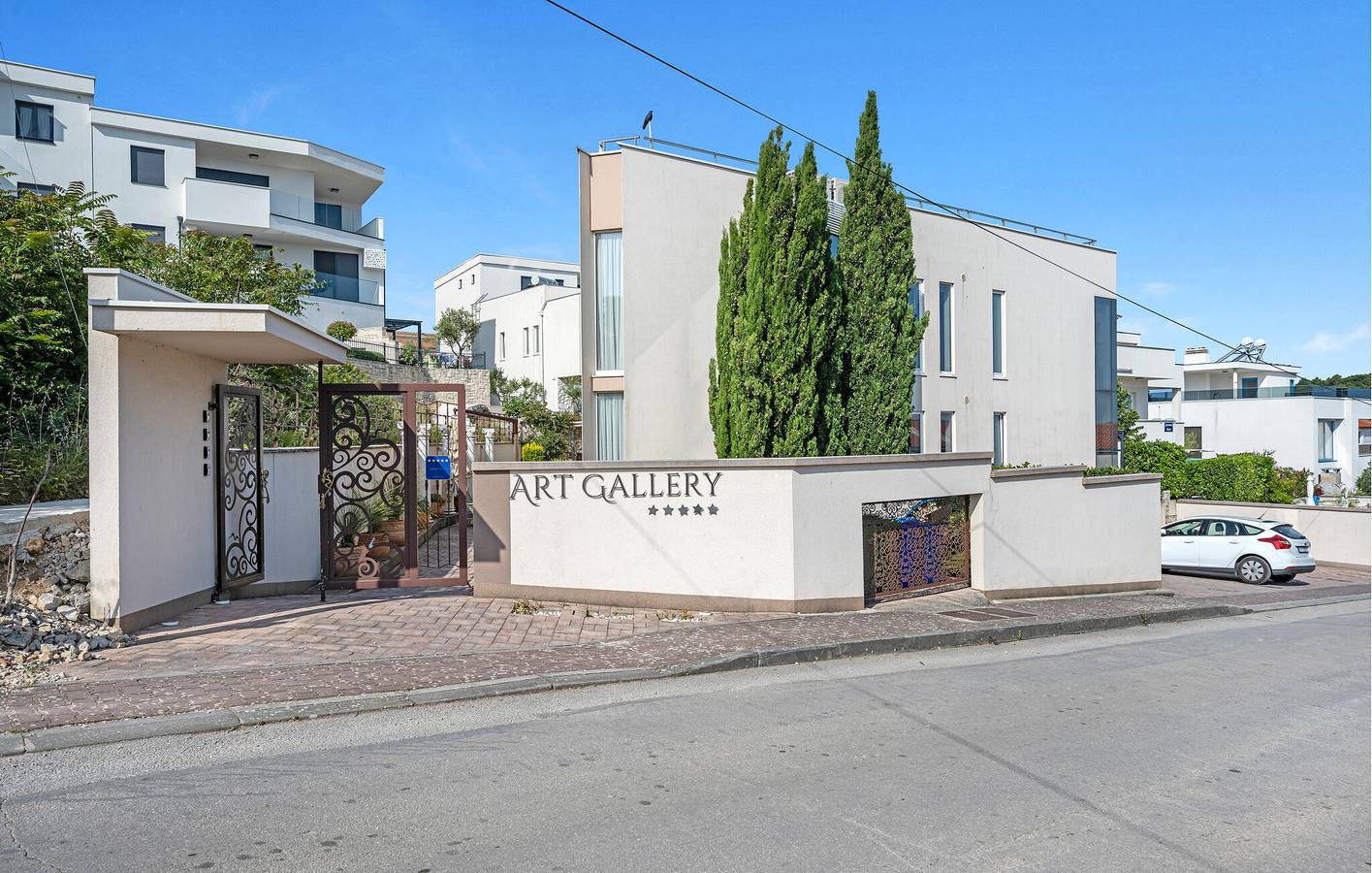 Ganze Ferienwohnung, Charmante 2-Zimmer-Wohnung mit Terrasse, WLAN und Parkplatz in der Nähe des FKK-Strandes in Općina Murter-Kornati, Murter