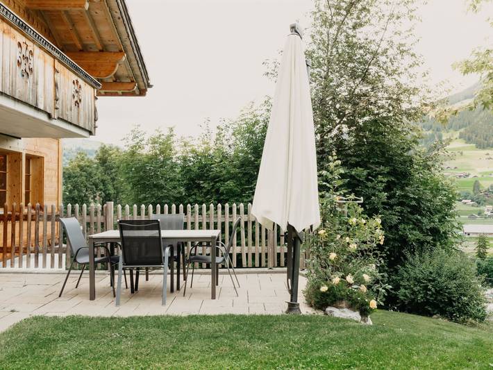 Gîte pour 6 personnes, avec terrasse dans Gstaad - 4