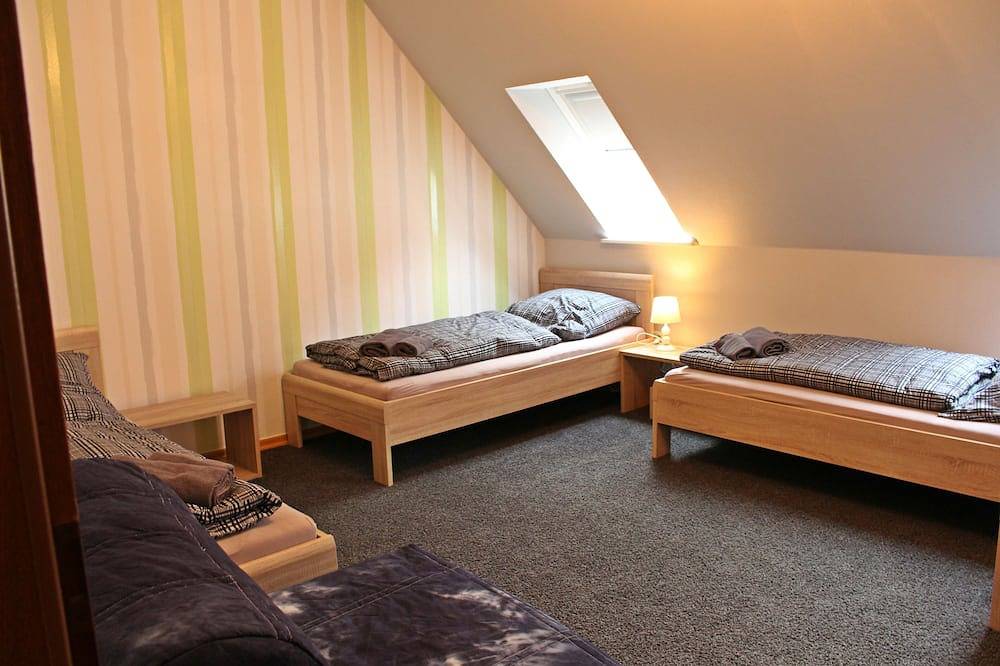 Ganze Wohnung, Großzügige Wohnung direkt am Fürstenauer Schloß in Fürstenau, Metropolregion Bremen-Oldenburg