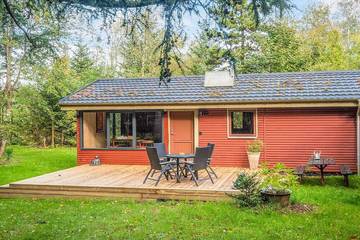 Ferienhaus für 4 Personen, mit Terrasse, mit Haustier in Ry